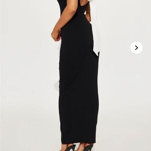 NWT Delilah Wear Black and White Backless Dress-size XL